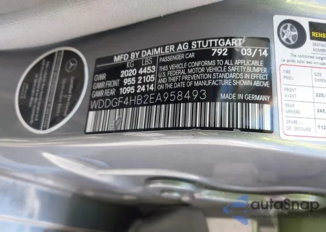 2014 Mercedes-Benz C 250 Luxury/Sport из США, поврежденный, VIN WDDGF4HB2EA958493